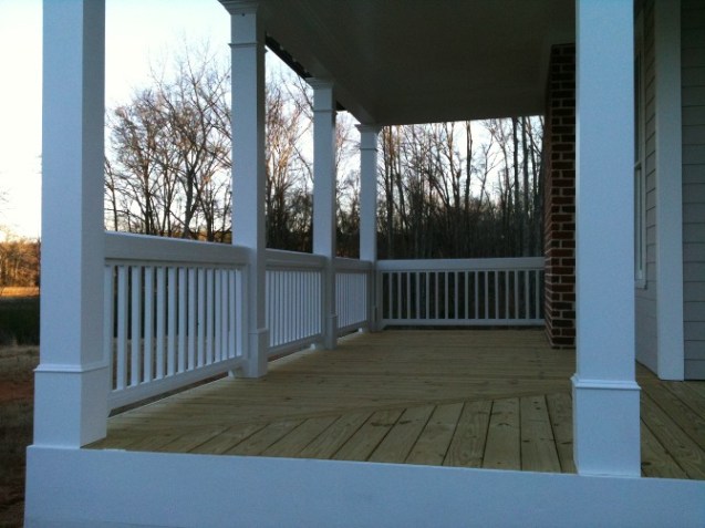 deck with columns