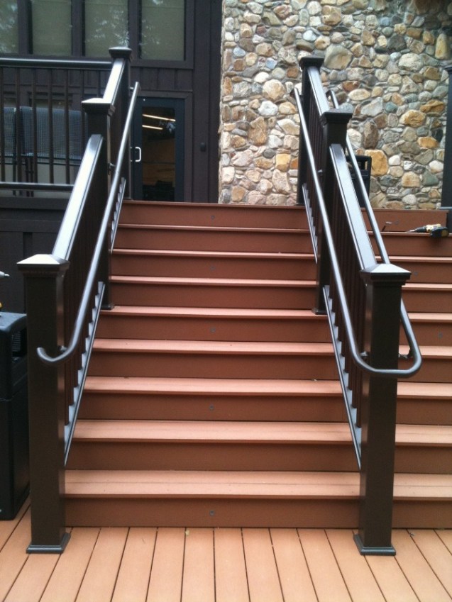 Trex decking and aluminum handrail